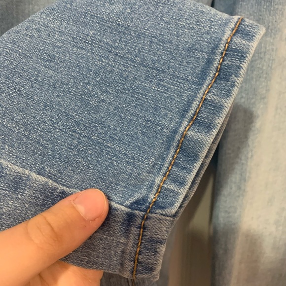 Old Navy Mid Rise Skinny Jeans - Picture 3 of 6